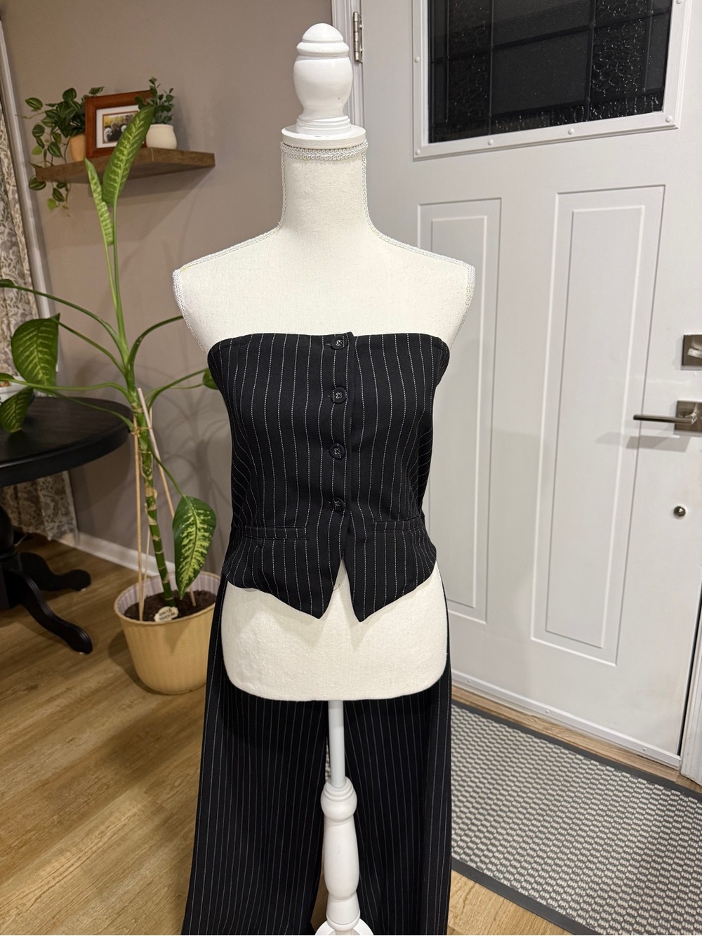 Madden Girl Black Pinstripe Strapless Jumpsuit, Large.
